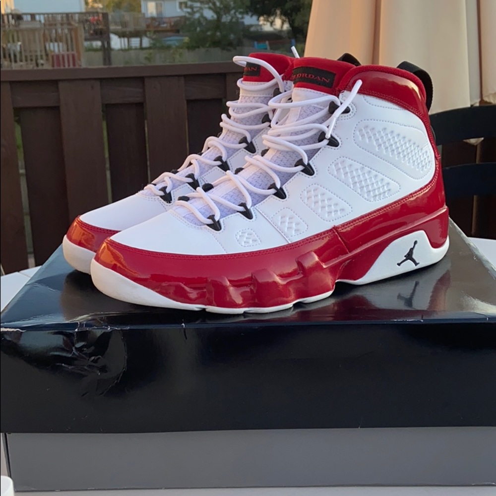 Air Jordan 9 Retro ‘White Gym Red’